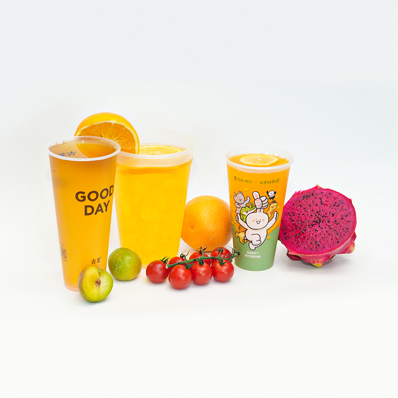 Tazza di shaker in plastica usa e getta